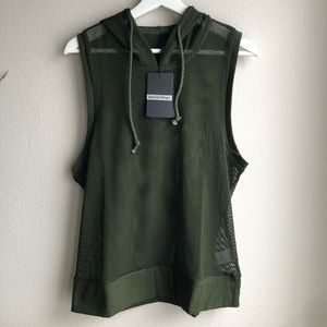 NEW NWT Green Mesh Workout Sleeveless Vest Large